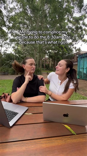 Convincing My Bestie for 8:30am Tute at Wollongong Uni