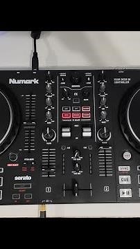 Numark Mixtrack Platinum FX Scratch + Effects + Backspin