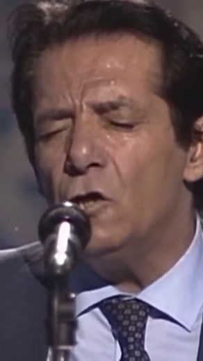 Paco Toronjo, La verdad (Fandango) #pacotoronjo #alosno #huelva #fandango #flamenco #guitarra #fandangos #alosnero #live #guitar #sur #cante #fiesta #corazon #sentir #cultura #españa #spain #flamenco #musica #spainmusic #guitarrista #cejilla #guitar #spainguitar #spanishguitar | Qué Flamenco