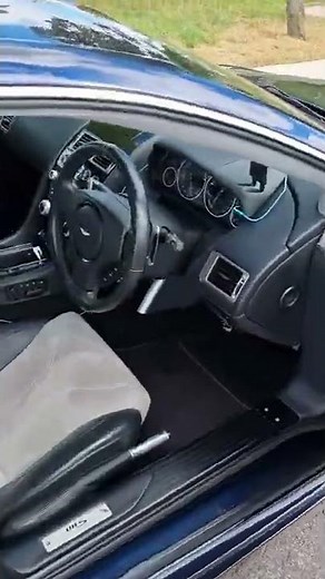 James Bond's Key - Aston Martin DBS start up and revs