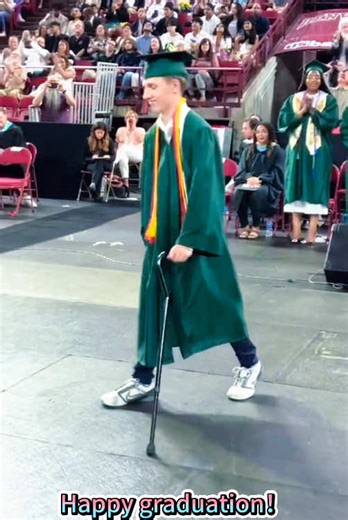 Graduation Moments 2025: A Funny Celebration