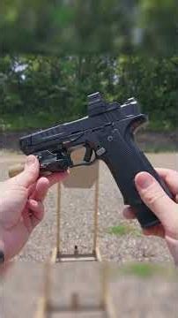 The gun that replaced the P320 | Springfield Echelon