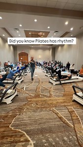 ✨ Did you know Pilates has rhythm? 🎶 Teaching with rhythm isn’t just about speed — it’s about cadence, control, and connection. 💫 When I cue with rhythm, it helps my students find that dynamic quality that transforms the work from mechanical movement into flow. 🌊 Rhythm teaches control — not too fast, not too slow — but just the right tempo to feel the movement with precision and intention. 🎯 It keeps everyone present, moving as a unit, creating not just physical alignment but a beautiful se