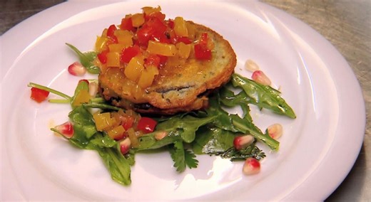 Rezept: Auberginen-Piccata mit Paprika-Vinaigrette