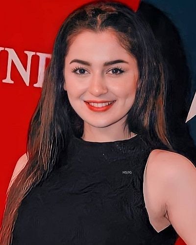 Hania Aamir Height, Age, Boyfriend, Family, Biography » StarsUnfolded