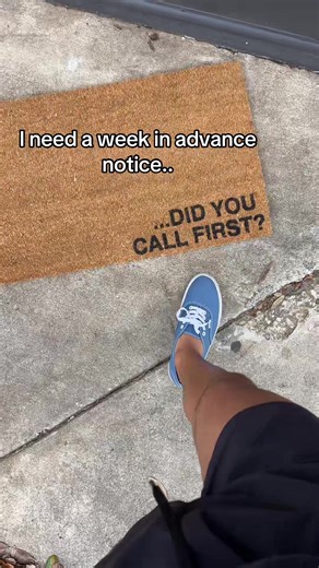 How to Properly Announce Your Arrival