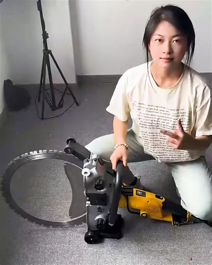 2.5M views · 23K reactions | Machine that cuts through everything  | Art & Painting | Facebook