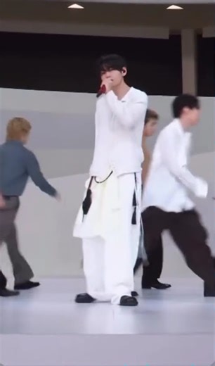 BTS performances Jimmy Fallon show....subscribe for more...