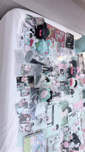 my collections not NEARLY as big as theirs but inspired by my AWESOME MOOT @Lee ૮ ྀིᴗ͈ . ᴗ͈ ྀིა ᙆᙆᙆ >