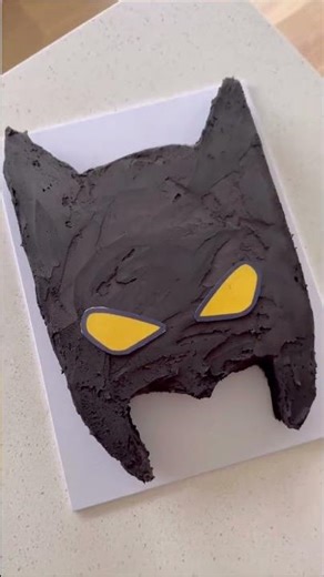 How to make our Bat Mask Cake Kit | ‪@bakebelieveau‬ #shorts