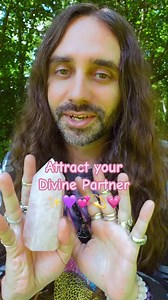 Manifest your perfect Divine Partner💜✨ This ASMR Reiki energy healing uses rose quartz to align you with your perfect divine partner, wherever they may be in the Universe. May you attract the one who will love ~ | Reiki Matts