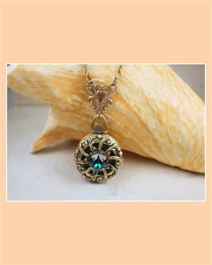 Emerald Swarovski Crystal Multi Photo Locket