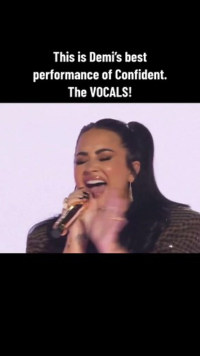 Demi Lovato Powerful Vocal Performance of 'Confident'
