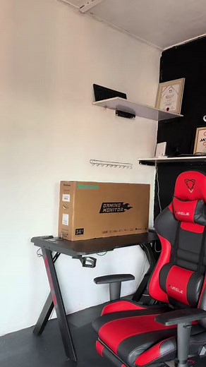 Curved Ultrawide Monitor Purchase Reaction — Type “Congratulations”
