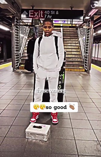 Busker Performs 'Easy on Me' by Adele | Amazing Performance