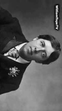 MOST KISSED Tomb in Paris: Oscar Wilde (WilliamTopsTV)