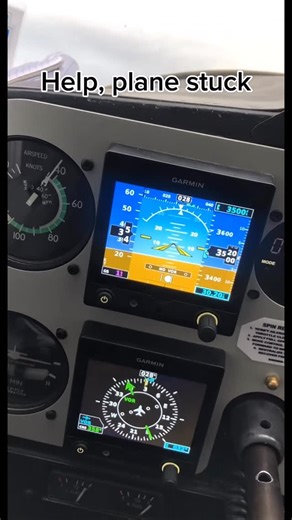 DreamerToPilot | ATPL Pilot Training on Instagram: "We noticed the headwind was strong, so we used it as a learning moment — completely safe and within limits ✈️ During flight training in Texas, we had around a 35 kt headwind, which let us slow things down, practice slow flight, and (half-jokingly) pretend we were a helicopter for a moment. Airspeed normal. Controls normal. Groundspeed almost zero. Aircraft fly through the air mass, not over the ground — physics doing its thing. Follow @dreamert