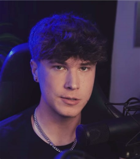 What compression plugin is your favorite for mastering? #newmusic #darkpop #musictok #fyp #indieartist