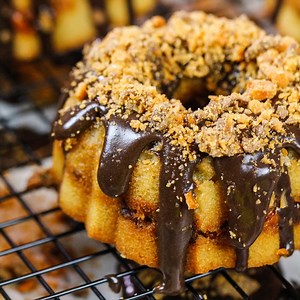 Last year, Chelsweets made a recipe for Mini Butterfinger Bundt Cakes that was so irresistible that we put it on the back of our Butterfinger Bits bags. Give the recipe a try and tag us on your baking adventures. Find the recipe here: https://www.butterfinger.com/recipes/mini-butterfinger-bundt-cake | Butterfinger