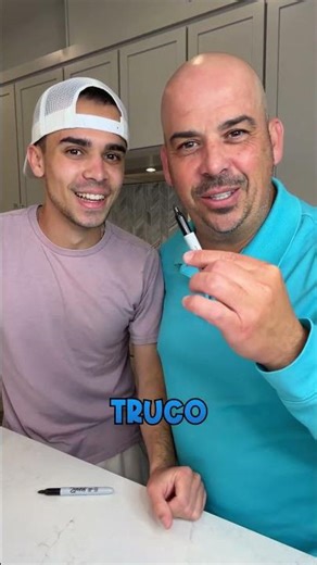 Broma a mi PAPÁ con bolígrafo FALSO *sale mal* #shorts #bromas