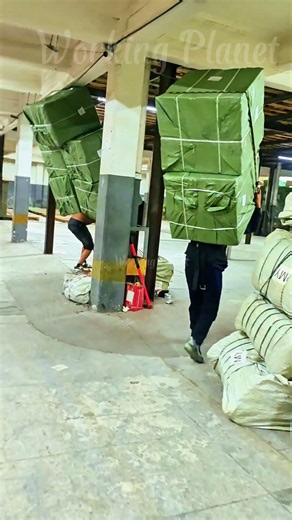 Market Porters Balance Giant Cargo Towers ✨