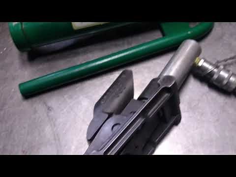 Greenlee 800 Cable Bender with 1725 Hydraulic Foot Pump