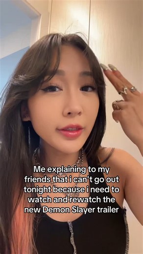 Lena Lemon 🍋 on Instagram: "BABE WAKE UP NEW DEMON SLAYER TRAILER JUST DROPPED AAAAAAHH!! Holy heck i got literal chills watching it 😭 I can already tell the animation is gonna go SO hard😩 Check out the trailer now, link in my bio! #demonslayer #infinitycastle #crunchyrollpartner"