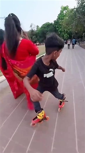 #publicreaction #youtubeshorts #skating #video #skatingchannel #sobujskating35