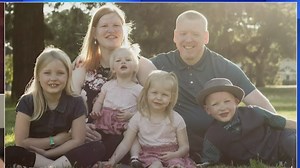 Couple adopts twins born of 30-year-old frozen embryos