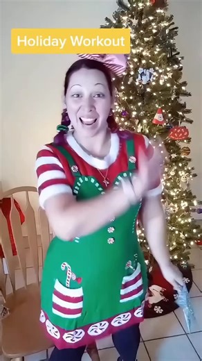 I hope your got everything you wated under the Christmas Tree - so many great #holidayworkout #christmasworkout #pamelapupkin had to make an edit 💪🪩🕺🎄😂 | Laura Clery