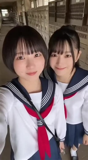 仲良し女子高生の廃墟体験