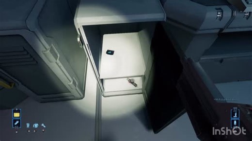 Perfect Organism Podcast on Instagram: "I’m never trusting a med lab in an alien game again. That’s mostly where all the bad things happened……Mostly #alien #alienrogueincursion #aliens #facehugger #xenomorph"