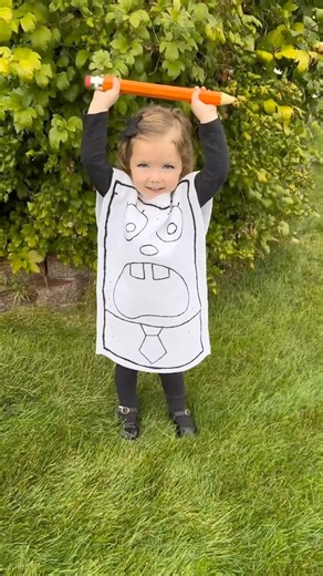 Tucker Bohman on Instagram: "Day 9: Doodlebob - SpongeBob SquarePants  Stay tuned for the rest of this month where we will be sharing new villain costumes every weekday in October  #scarlettssillyspooks #spongebob #doodlebob"