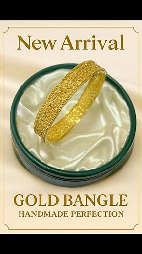 Shine in tradition. Flaunt in 22K gold. Explore our latest bangles collection Gold Palace Jewellers