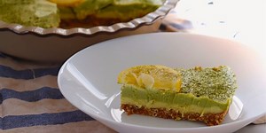 Raw Lemon Cheesecake (Vegan, 9 Ingredients) - Almost Zero Waste