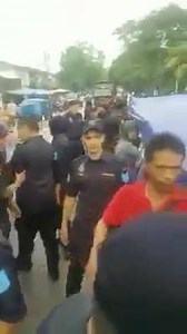 7K views · 47 reactions | GERAI OKU DIROBOH OLEH KERAJAAN SELANGOR YANG ZALIM! Majlis Perbandaran Kajang yang dikuasai DAP merobohkan gerai peniaga OKU bazar Ramadhan. Apa sudah jadi dengan YB Dr wan Azizah Adun Kajang selaku Presiden PKR? Inikah kebajikan yang mereka laungkan? Nasi Lemak Anak Dara juga yang untung.. | Belia Bangkit | Facebook
