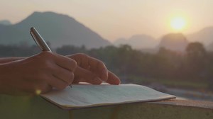 2.2K views · 81 reactions | A LITTLE RAY OF SUNSHINE, guaranteed to break your heart and piece it back together, stronger than ever. | Kristan Higgins Books | Facebook