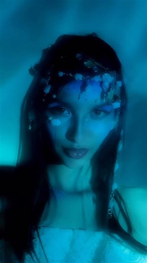 t on Instagram: "the nymph🧜‍♀️ . . . . . . . . . . (mermaid makeup, mermaid, halloween, nymph) #halloween #halloween2025 #halloweencostume #halloweenmakeup #spookyseason #spookyvibes #instahalloween"