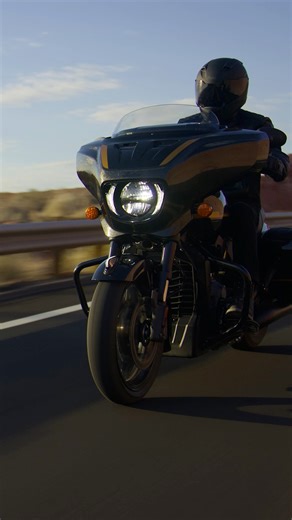 For those who prefer the long way home. The Chieftain PowerPlus is the perfect performance bagger machine. Combining comfort and performance, with next-generation power and styling. #indianmotorcycle | Indian Motorcycle