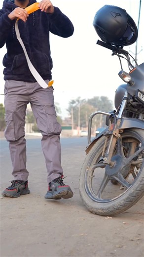 Share with bike riders🫵 Why are you risking your life in this dense fog. If you ride a bike in extreme cold, please follow these 5 safety tips. 1. Put reflector tape on your bike and helmet. Even a simple ₹100 reflective tape can make you visible from far away. 2. Stay away from big vehicles. Trucks, tractors, and trolleys have poor judgement in fog, avoid riding close to them. 3. Do not remove your mirrors. When visibility is near zero, your mirrors help you spot car headlights from behind and