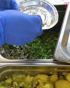 153K views · 316 reactions | Salad and sauce with unusual serving on the Indian street | Fabiosa India | Facebook