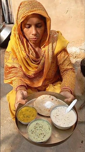 Kheer, roti and bathua raita made on the stove 😍Desi Village Food #minivlog #explore #desi #food ...