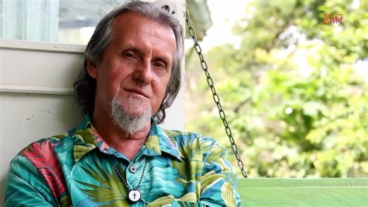 2.4K views · 48 reactions | ️Z Ewangelią w Krainie Rajskiego Ptaka...