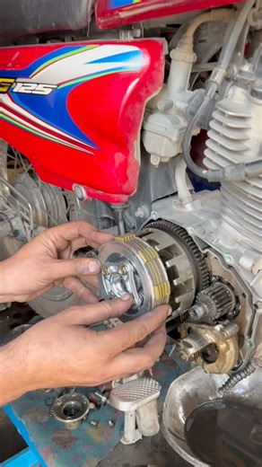 8.9K views · 3.1K reactions | 125 mukamal cluch box new install ✅#foryou #trendingshorts #facebook #umairauto | Umair Autoo | Facebook