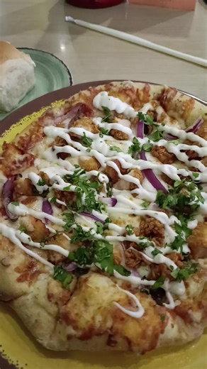 Tío Manuel Live Va A Comer Una Megar Hastada me salió $18.80 Amigo Espero apoyo una ayuda Dinero para Comer yo una megar Hastada pizza medallones pollo campero Desde Metrocentro De San Salvador
