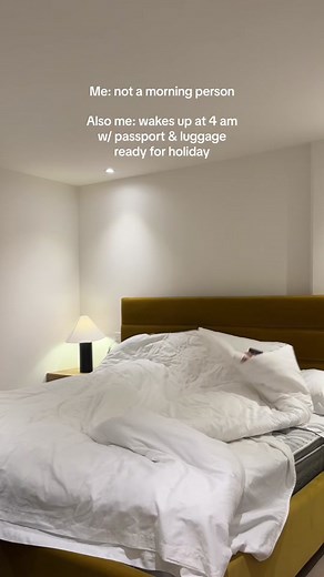 Never been so alert 😳 #samsonite #luggage #travel #carryon | Luggage