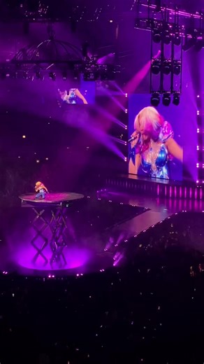 Cardi B's Chicago Tour Performance