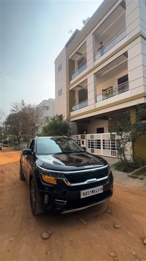 Bharath Kulal on Instagram: "💐SOLD OUT💐 Brand New - KIA Seltos HTX Plus 1.5 - Sunroof / 2022 / Diesel Manual / First Owner / 18,000kms Done - Showroom Records Available / Cruise Control / Push Button Start and Stop 🛑 Button / Brand 🆕 All 5 Tires / LED Headlights and Projector Fog lamps For More Details 👇 Contact- +91 99459 51611 #CarsGuruKannada #BharathKulal"