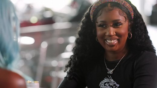 148K views · 1.1K reactions | "If I'm attracted to you, I'm gonna be attracted to you because of who you are..." 殺 Today is the start of #BiWeek, where we celebrate and recognize those in the bisexual+ community! For more resources, follow our friends over at GLAAD and visit: glaad.org/biweek2021  | VH1 | Facebook