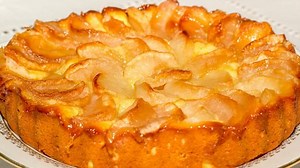 Рецепт шарлотки. Классический рецепт с одним секретным ингредиентом | Альфа Портал | Дзен